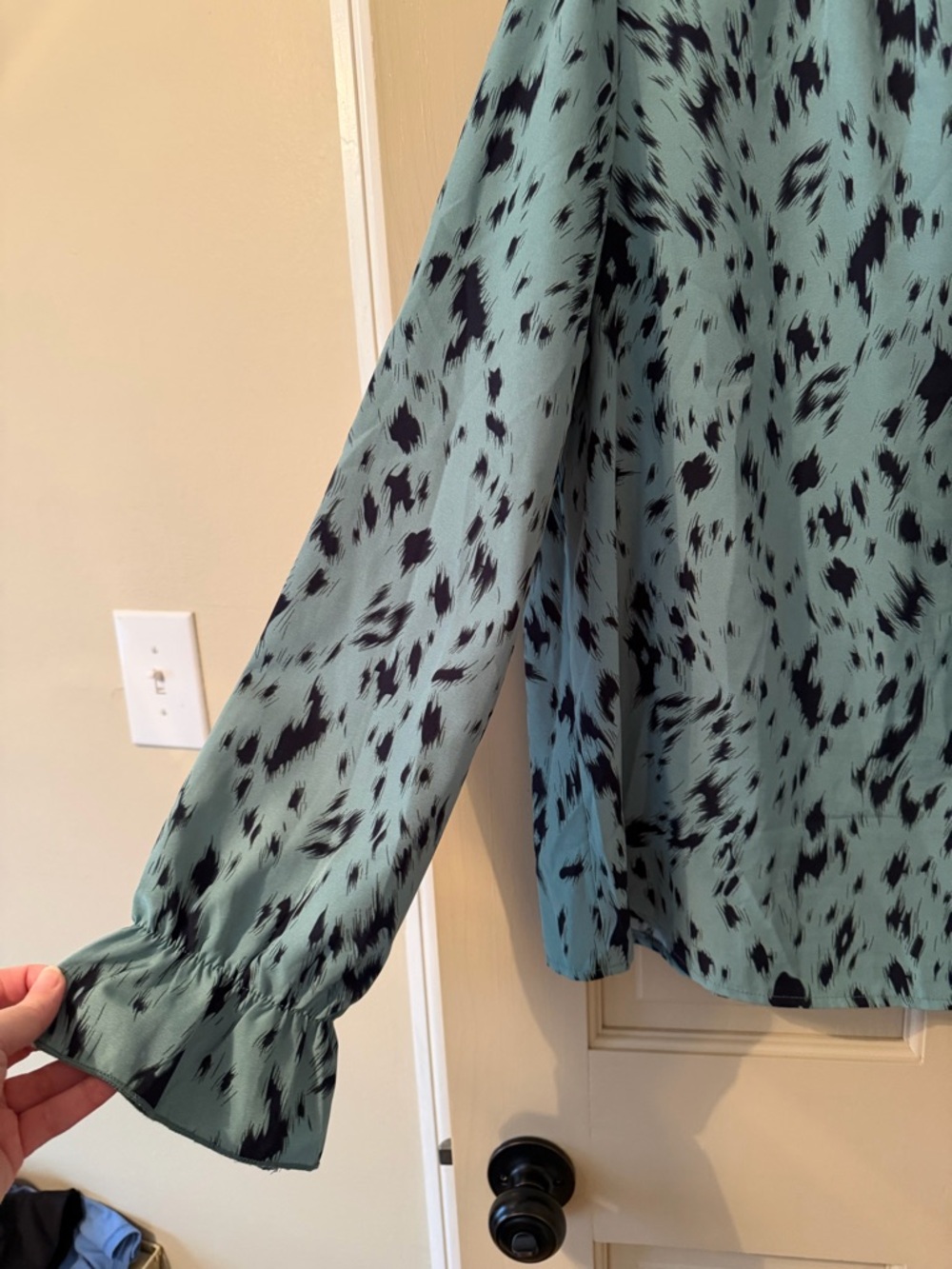 SHEIN Aqua Blouse with Black Abstract Spot Print - Picture 2 of 6
